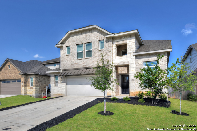 Listing photo id 2 for 3013 Werra  