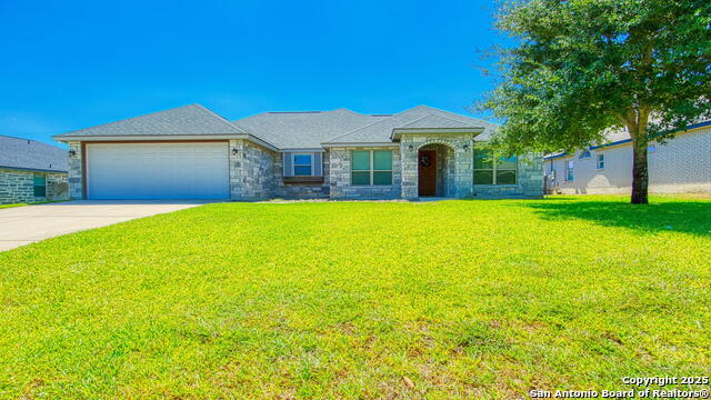 Details for 108 Parkcrest, Floresville, TX 78114
