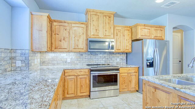 Image 14 of 48 For 108 Parkcrest