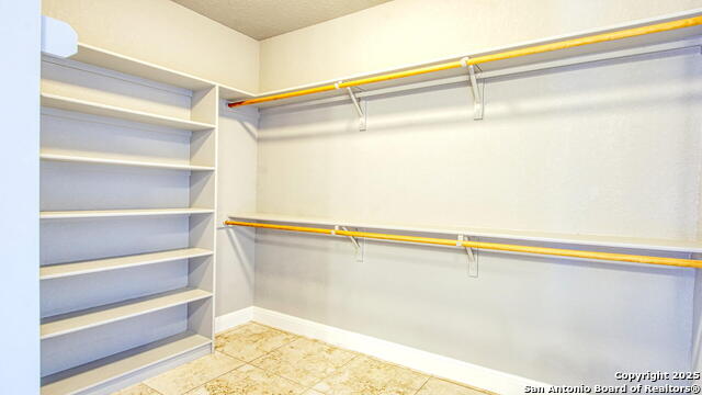 Image 30 of 48 For 108 Parkcrest