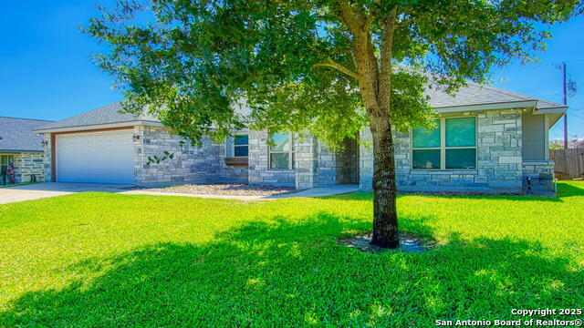 Image 5 of 48 For 108 Parkcrest