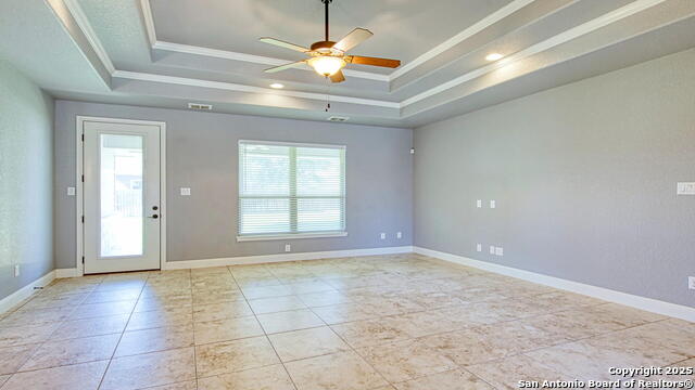 Image 9 of 48 For 108 Parkcrest