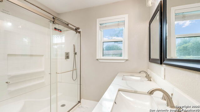 Image 24 of 29 For 306 Hermine