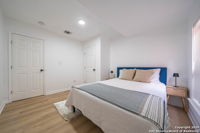 Image 10 of 27 For 303 Victor