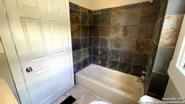 Image 12 of 43 For 319 Pine N