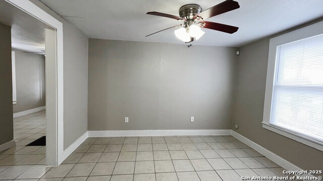 Image 18 of 43 For 319 Pine N