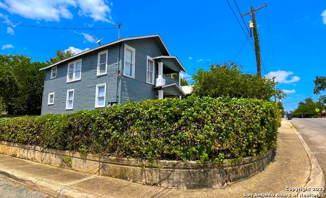 Image 2 of 43 For 319 Pine N