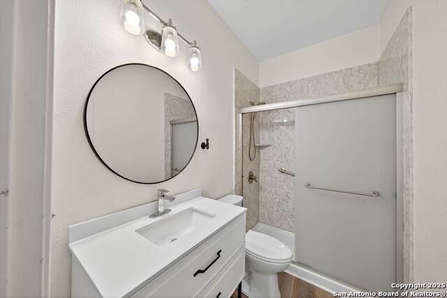 Image 19 of 32 For 7711 Broadway Street Unit 8b  8b