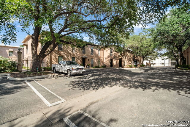 Image 2 of 32 For 7711 Broadway Street Unit 8b  8b