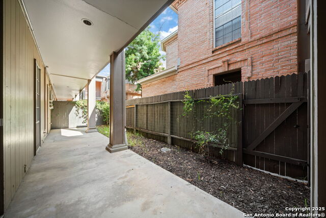 Image 25 of 32 For 7711 Broadway Street Unit 8b  8b