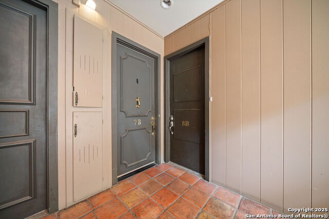Image 5 of 32 For 7711 Broadway Street Unit 8b  8b