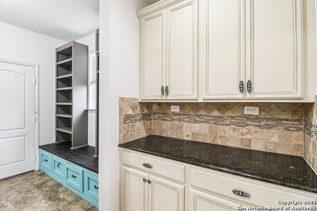 Image 14 of 57 For 13027 Geyser Peak