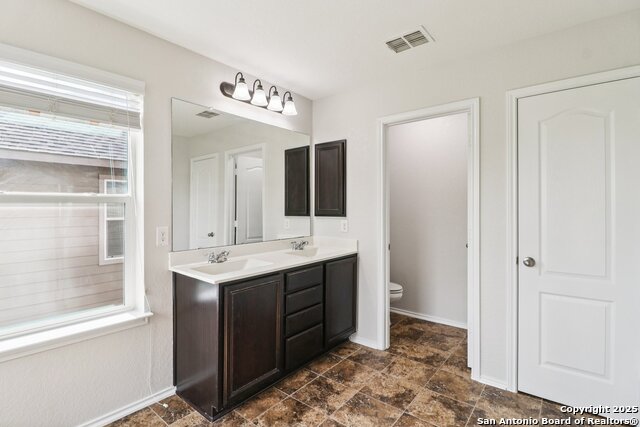 Image 34 of 57 For 13027 Geyser Peak