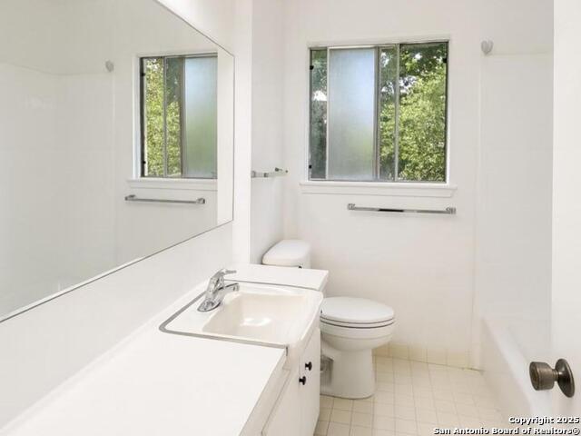 Listing photo id 6 for 1007 Evening Dun St.