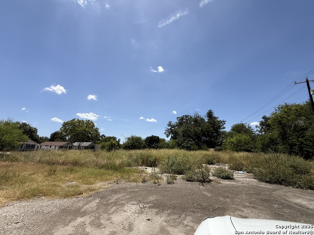 Image 3 of 4 For 2507 Southcross W