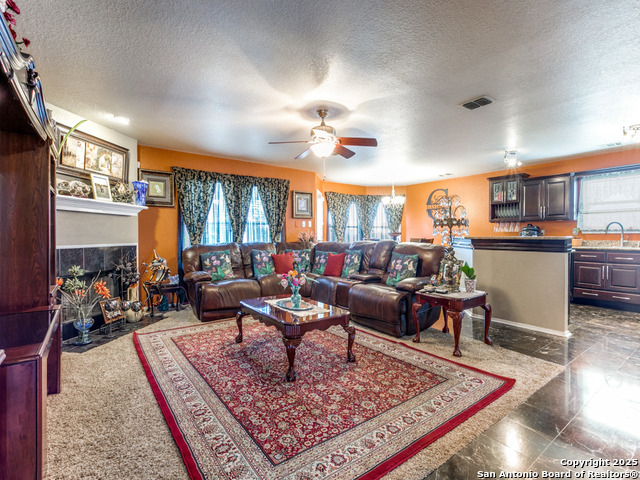 Listing photo id 9 for 10702 Diamond Rock