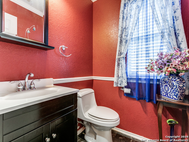 Listing photo id 15 for 10702 Diamond Rock