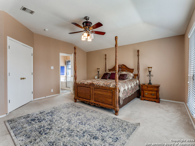 Listing photo id 17 for 10702 Diamond Rock