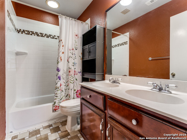 Listing photo id 24 for 10702 Diamond Rock