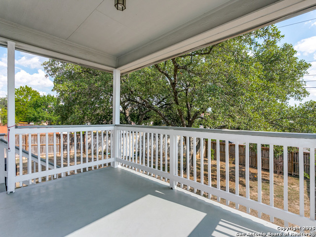Listing photo id 31 for 10702 Diamond Rock