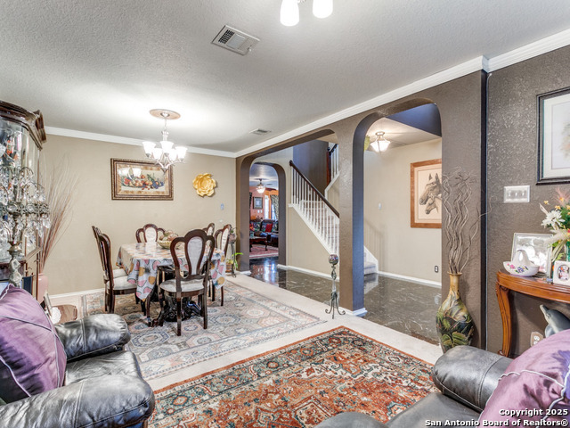 Listing photo id 3 for 10702 Diamond Rock