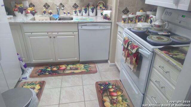 Image 15 of 24 For 1 Towers Park  1813