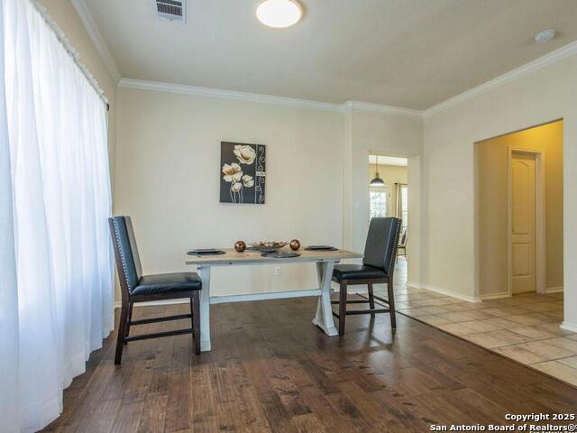 Image 11 of 35 For 130 Nueva Vista