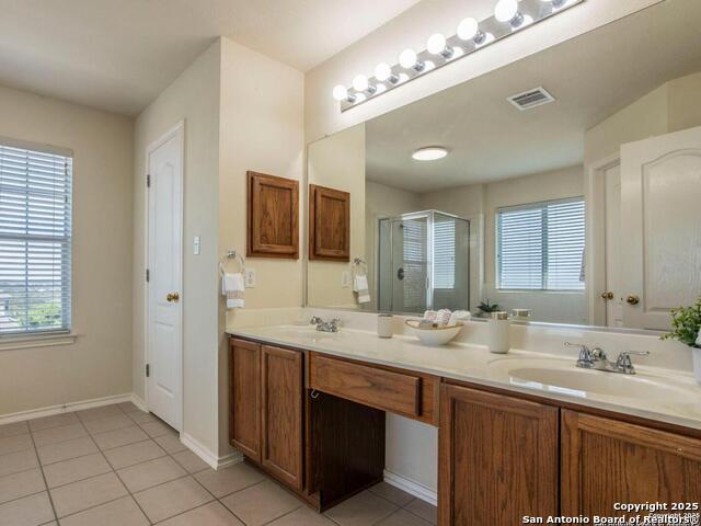 Image 15 of 35 For 130 Nueva Vista