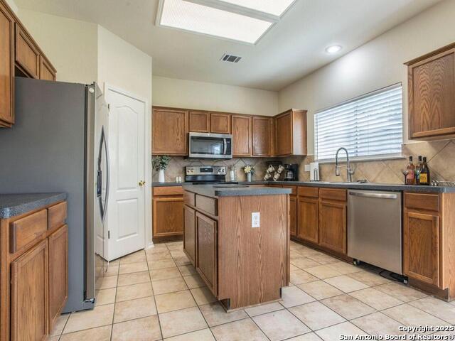 Image 5 of 35 For 130 Nueva Vista