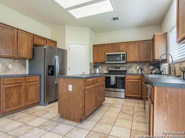 Image 6 of 35 For 130 Nueva Vista