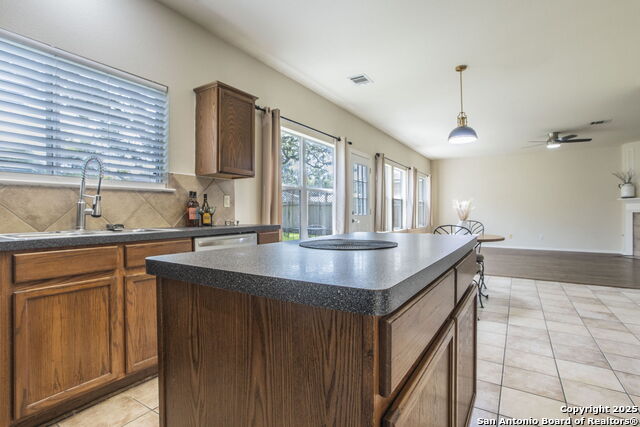 Image 8 of 35 For 130 Nueva Vista