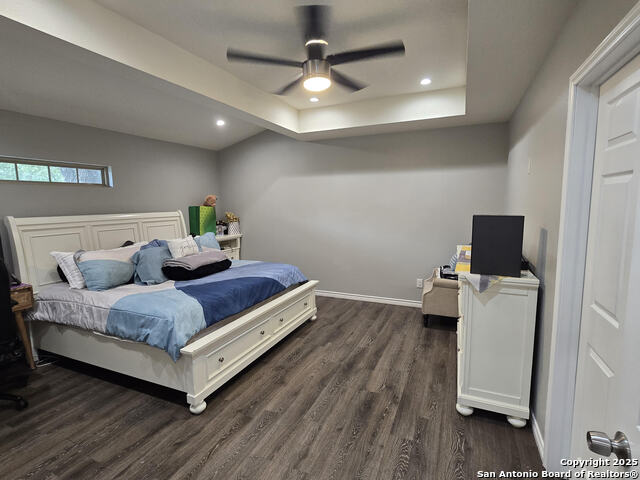 Image 15 of 30 For 8715 Post Oak