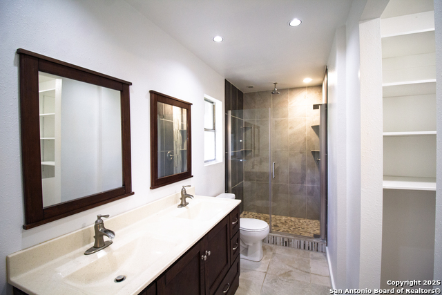 Image 10 of 20 For 33 Encino Loma