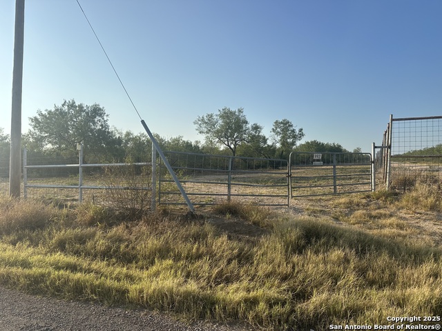 Image 5 of 17 For 992 Jordan  