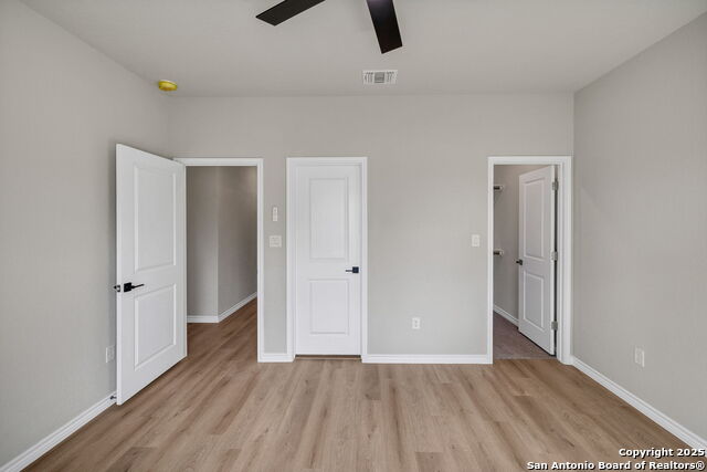 Image 36 of 46 For 23048 Hilltop Peaks