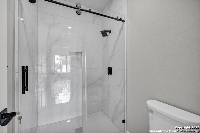 Image 40 of 46 For 23048 Hilltop Peaks