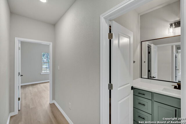 Image 41 of 46 For 23048 Hilltop Peaks