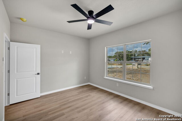 Image 44 of 46 For 23048 Hilltop Peaks