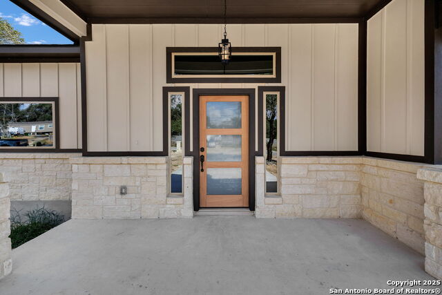 Image 6 of 46 For 23048 Hilltop Peaks