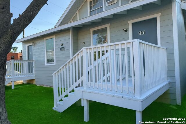 Image 5 of 5 For 2419 Presa Street S 101