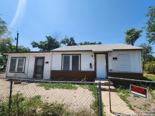 1225 Gevers