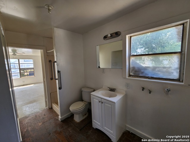 Listing photo id 2 for 1225 Gevers