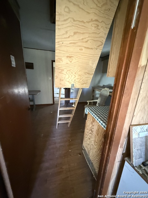 Listing photo id 2 for 132 Wheeler  