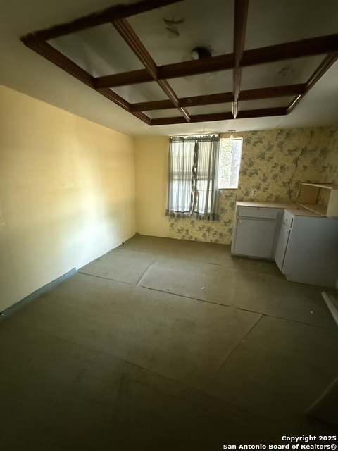 Listing photo id 3 for 132 Wheeler  