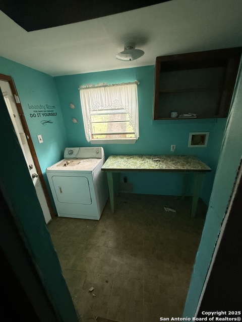 Listing photo id 5 for 132 Wheeler  