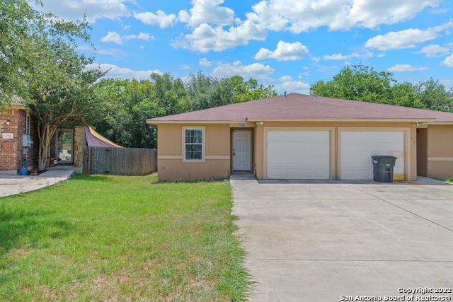 Details for 280 Rosalie Dr B (right), New Braunfels, TX 78130