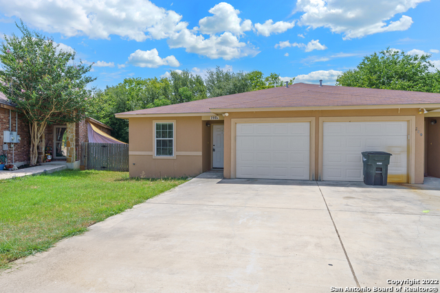 Image 2 of 26 For 280 Rosalie Dr B (right)