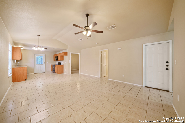 Image 9 of 26 For 280 Rosalie Dr B (right)