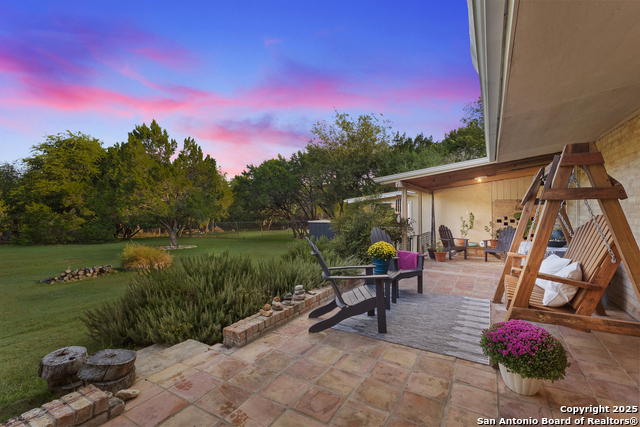 Listing photo id 23 for 8433 Oak Thicket