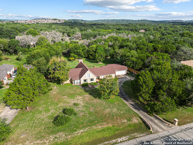 Listing photo id 29 for 8433 Oak Thicket
